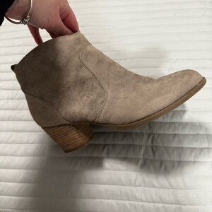 Women's Tan Ankle Boots